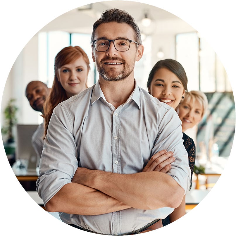 company-team-stands-behind-leader